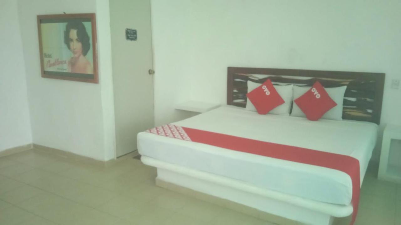 Hotel Paraiso Casa Blanca 피에 데 라 쿠에스타 외부 사진